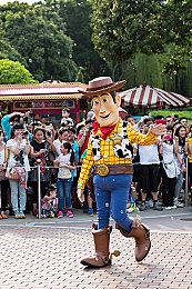 亚州一区二:顶尖竞速分区上演激战,全新赛季战术揭秘-1