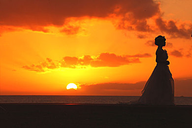 www特黄：昼夜狂飙，在热度中书写你的街头竞速传奇-1