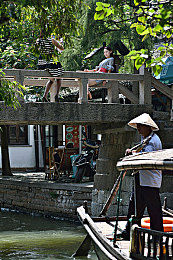 亚洲一区欧美一区:极速分野,东方弯道艺术与西方直线力量的终极竞速-2