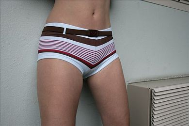 海贼王女帝被 羞羞真人：航海冒险新纪元，真人互动海战开启策略社交新浪潮