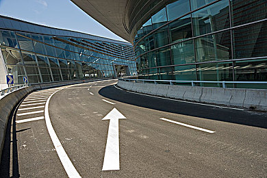 一二三四区：驾驭地平线，征服四大领域的终极驾驶艺术-2