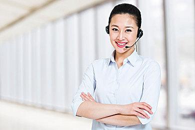 蓝月歌剧院表8：古典艺术殿堂与现代赛车融合，竞速新作今日震撼发布