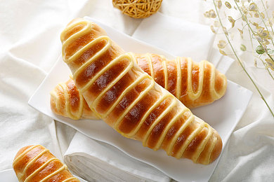 把男人的困困放在女人的困困：颠覆传统赛车体验，女性主导竞速世界开启全新征程