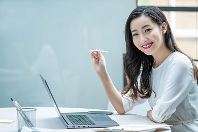 17黑料吃瓜:极速新作陷争议,顶级画质难掩内容短板与激进付费-1