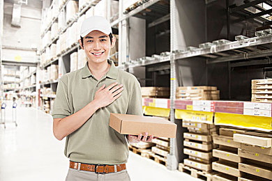 男男被 到爽 无套游戏：硬核竞速新作《赛道无界》今日上线，无束缚驾驶体验引爆玩家社区