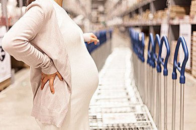 黄色APP下载每天3.0.3：霓虹街影，极速心跳，人车合一的竞速艺术-3