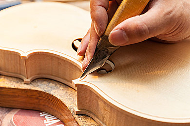 黄色软件oPPo：像素赛车改装冒险，游走规则边缘的速度对决