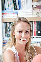 十大禁用黄色污秽软件：极速净化驾驶指南，在霓虹赛道对抗数据污染威胁-2