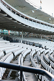 李梓熙被摄影师Sm梱绑豆花：竞速与摄影双线博弈，职业选手弯道超越战术全解析