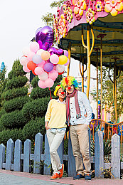 冰块棉签酒精：极寒疾驰，废土求生，资源抉择与改装艺术