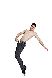 男生很享受被女同桌欺负的感觉说明：竞速搭档的独特羁绊，在对抗与合作中体验成长之旅