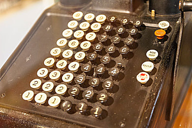 黄软件在线观看：极速骇客，代码狂飙，双重节奏的赛博竞速-2