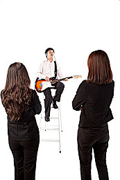 成人国产AV：虚拟赛道驰骋国产性能之光，沉浸体验中国汽车工业崛起之路-3