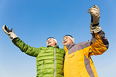 富二代黄版本：当赛车游戏开始模拟人生，黄色超跑如何成为虚拟身份名片