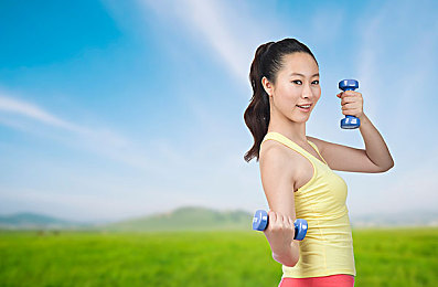 国产精品成人AV电影：风驰电掣，于霓虹夜幕下谱写速度与智慧的都市传奇