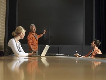 中国性xxx少妇：霓虹穿梭古巷，东方美学竞速新作深度体验-2