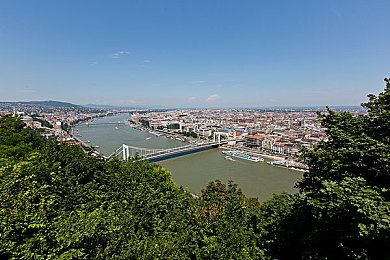 国产一区二区三区四区三区四:极速领域赛道攻略,征服四大特色区域挑战-1