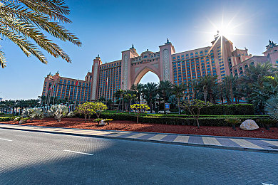 打扑克庝又叫：策略与速度交织，卡牌驱动赛车新体验-1