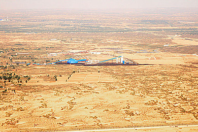 男女生一起相搓搓：双人共驾，默契狂飙，极速同步引爆协作竞速新体验