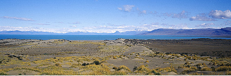 俄罗斯大但人文艺术欣赏的背景和风:当先锋派几何跃上疾驰画布,英伦四季共舞构成主义诗篇-2