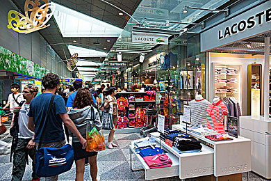 69乐园倾力打造：霓虹都市，极速改装，开放世界竞速狂欢