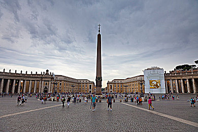 火辣福利网：极速狂飙与虚拟社交，体验街头竞速的全新网络征程