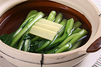 国产Av影视：光影追踪4.0引擎驱动，国产赛车游戏重塑虚拟赛道视听革命-2