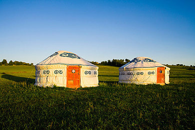 桃子av：虚拟偶像与赛车竞速融合，霓虹舞台开启全新驾驶体验-2