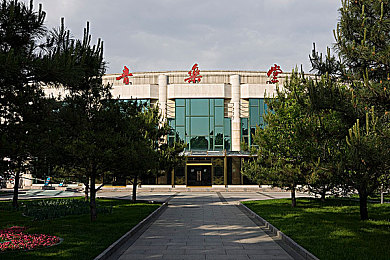 国产Av黄片:竞速新作引爆热议,东方赛博朋克风驰电掣而来-2