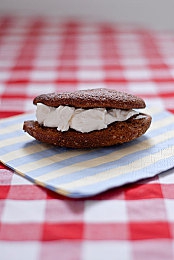 星空传媒孟孟回家相亲：方向盘上的缘分，春节相亲之旅开启多重人生结局-2