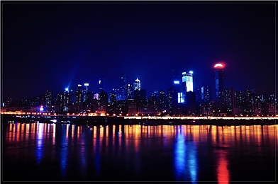 亚拍一区二区：竞速游戏新趋势，双段赛道策略如何颠覆传统驾驶体验