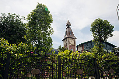 亚ⅰ洲一区：极速狂飙，征服虚拟都市赛道，体验肾上腺素飙升之旅-3