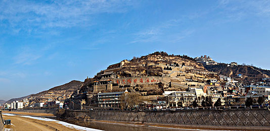 原神胡桃大战史莱姆：炽血蝶舞，焚尽群敌的生死掌控术