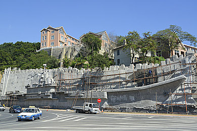 国产剧情演绎av：极速情缘今日上线，赛车与情感交织的多线叙事带来全新体验