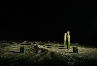 黄色APP大全OPPO：极速幻彩，潮流改装风暴，赛道上的视觉艺术狂飙-1