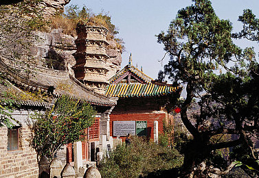 国产男男Gay 体育生摸：竞速同心，双人协驾的情感竞速之旅-2