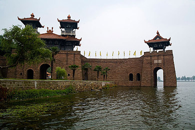 麻豆91天美：竞速新作今日上线，都市浪漫驾驶之旅正式开启-2