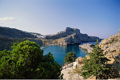 剧烈打仆克：极速牌局，狂飙与谋略的赛道交锋