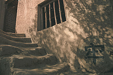 汤不热v8.5破解版最新版本更新内容：极速狂飙地平线全新版本发布，动态天气与隐藏车库颠覆体验