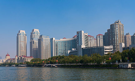 亚一区：争夺虚拟赛道王座，顶尖玩家必备技术与生态全解析