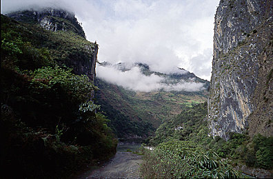 一级二级调色大片的区别：从色彩校正到视觉叙事，打造地平线专属影像美学