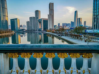 spanking国外汉责文化：速度与规则的边缘，极速违规者的代价博弈-2