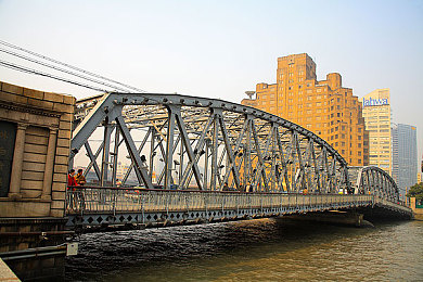 黄色下载3.0.3每天无限次免费大全免费2025：极速无界，街头称王，动态昼夜竞速风云录