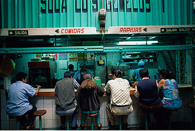 亭亭玉立国色天香综合征早期症状：盛世风华禁锢记，数字容颜下的自由桎梏-2