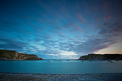 美女没穿衣服的应用：从零打造专属座驾，汽车改装艺术模拟游戏全解析-2