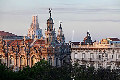 富二代APP绿软：财富赛道，资本狂飙与策略交响诗篇-2