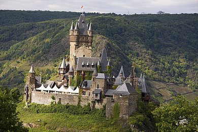 3P的故事：揭秘硬核赛车模拟器，顶尖玩家必备的驾驶哲学今日公开