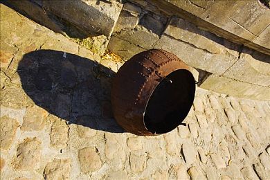 火辣辣福利社：夜幕下的叛逆赌局，街头狂飙与警方围捕的终极博弈-2