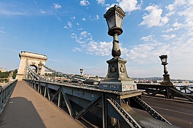 机对机机手机免费下载版2025：极速纪元未来赛道，沉浸式科幻竞速手游震撼来袭-2