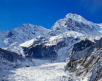 童帝电影大全在线观看：霓虹夜幕下的极速传说，亲历光影交错的街头狂飙诗篇-2